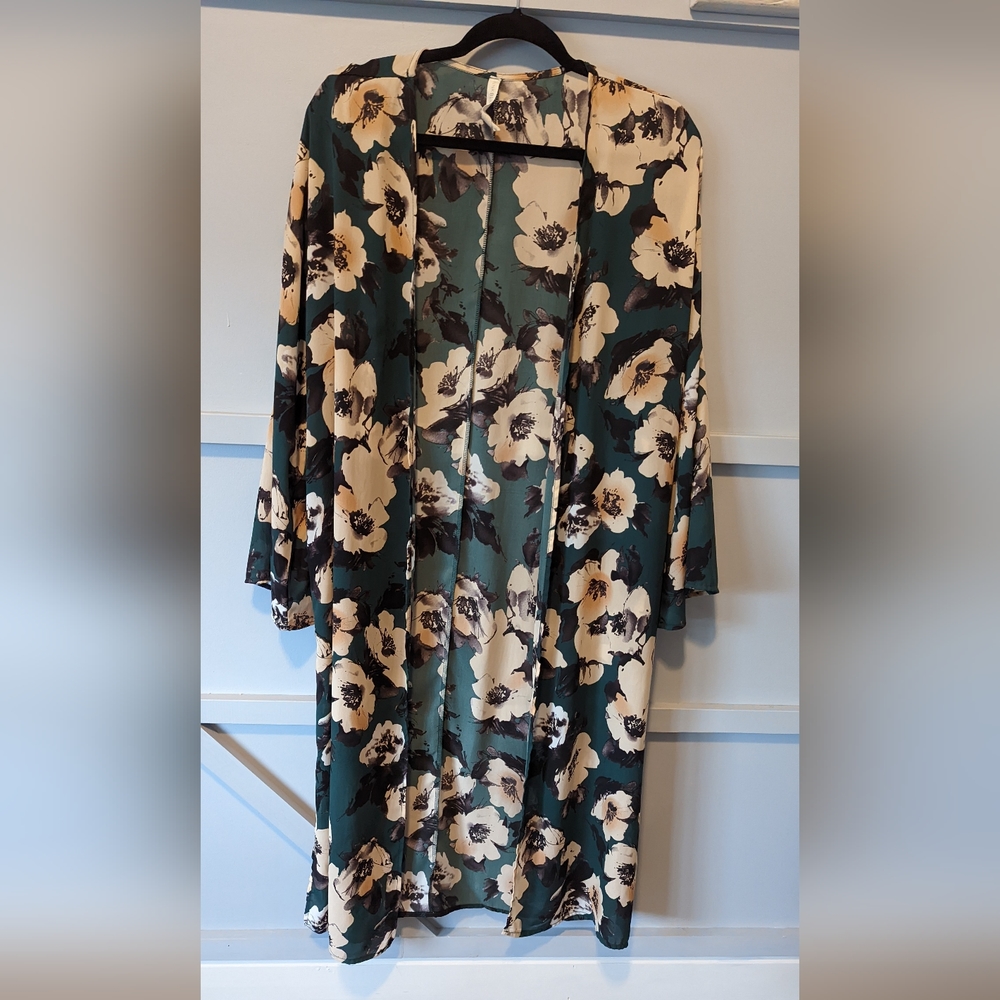 PinkBlush Green Floral Chiffon Maternity Cover Up size Medium
